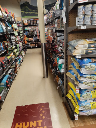Pet Supply Store «Petco Animal Supplies», reviews and photos, 8500 Henry Ave #10, Philadelphia, PA 19128, USA