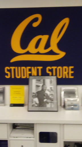 Book Store «Cal Student Store», reviews and photos, 2495 Bancroft Way #134, Berkeley, CA 94720, USA