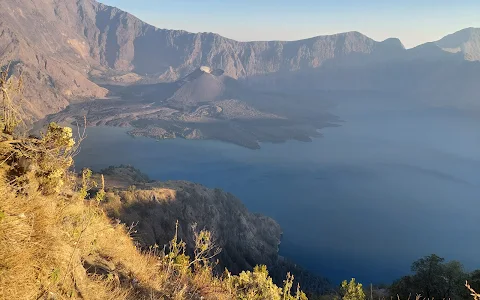 Green Rinjani Trekking image