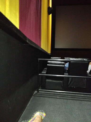 Movie Theater «Edison Park 8 Cinemas», reviews and photos, 2235 Winkler Ave, Fort Myers, FL 33901, USA