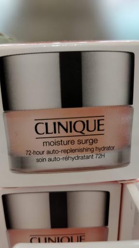 Cosmetics Store «Ulta Beauty», reviews and photos, 5252 Sunrise Hwy, Massapequa Park, NY 11762, USA