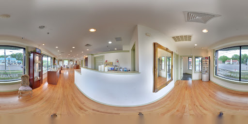 Jewelry Store «Wilton Jewelers», reviews and photos, 27 Danbury Rd, Wilton, CT 06897, USA