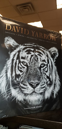 Barnes & Noble image