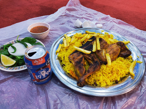 مطعم البخاري لتقديم الوجبات 