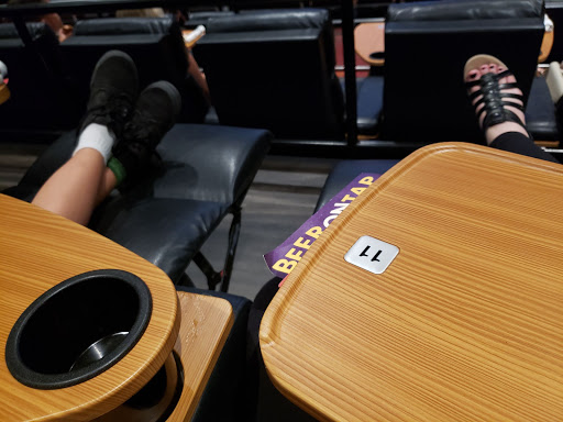 Movie Theater «Regal Cinemas West Town Mall 9», reviews and photos, 7600 Kingston Pike #1520, Knoxville, TN 37919, USA