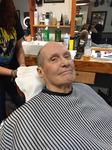 Barber Shop «Heritage Barbershop», reviews and photos, 2137 E Burnside St, Portland, OR 97214, USA