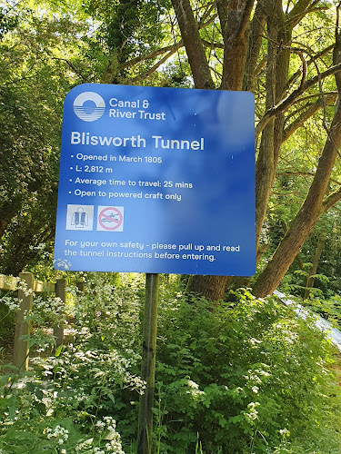 Blisworth Tunnel Car Park - Parking garage