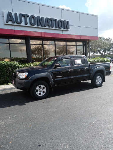 AutoNation Toyota Fort Myers Used Sales, 4565 Fowler St, Fort Myers, FL 33907, USA, 