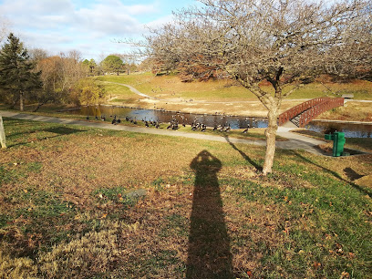 Summercrest Lake