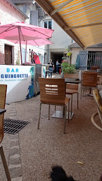 Atmosphère du Restaurant Le café de la mairie - Distributeur blu à Morigny-Champigny - n°9