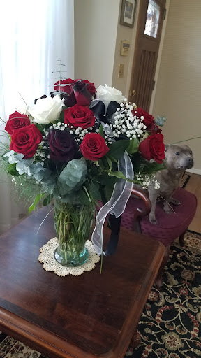 Florist «In Full Bloom Florist», reviews and photos, 70 Motor Ave, Farmingdale, NY 11735, USA