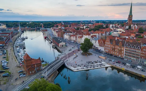 Wassertreppe Lübeck image