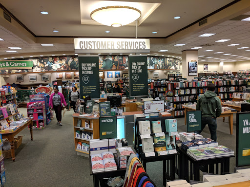 Book Store «Barnes & Noble», reviews and photos, 12170 Jefferson Ave, Newport News, VA 23602, USA