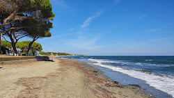 Photo de Tagliu Isolacciu Beach avec rivage droit, long