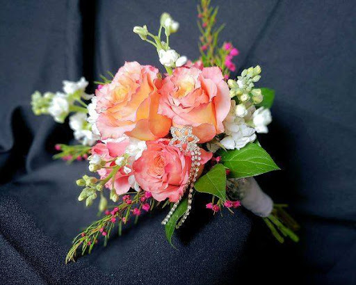 Florist «Flowers by Nancy, too!», reviews and photos, 1208 Ranch Rd 620 S, Lakeway, TX 78734, USA