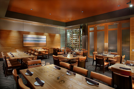 Seafood Restaurant «Devon Seafood + Steak», reviews and photos, 27 W Chocolate Ave, Hershey, PA 17033, USA