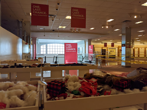 Department Store «Century 21 Department Store», reviews and photos, 1085 Old Country Rd, Westbury, NY 11590, USA