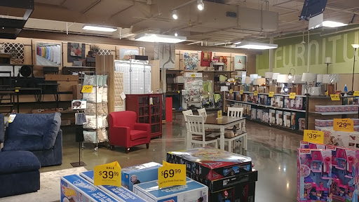 Grocery Store «Fred Meyer», reviews and photos, 14700 SE McLoughlin Blvd, Milwaukie, OR 97267, USA