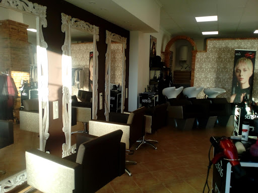 Peluquería Marta y Trini en Montserrat, Valencia