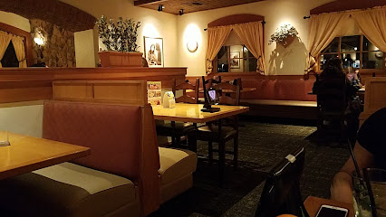 Olive Garden Italian Restaurant - 2485 Iron Point Rd, Folsom, CA 95630