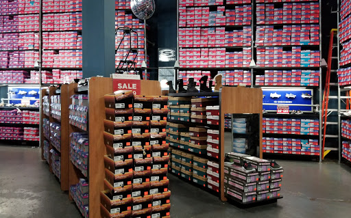 Shoe Store «SKECHERS Factory Outlet», reviews and photos, 8460 Gulf Fwy, Houston, TX 77017, USA