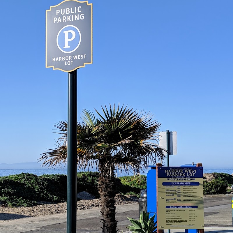 691-799 Shoreline Dr Parking