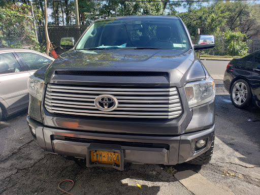 Auto Body Shop «Almeida Auto Body of Yonkers», reviews and photos, 165 Orchard St, Yonkers, NY 10703, USA