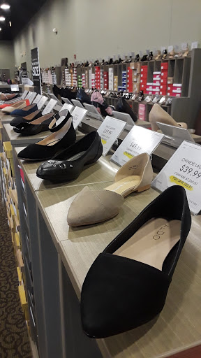 Shoe Store «DSW Designer Shoe Warehouse», reviews and photos, 2701 N Mall Dr, Virginia Beach, VA 23452, USA
