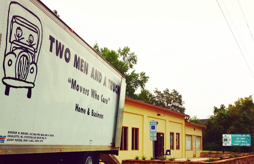 Moving and Storage Service «Two Men and a Truck», reviews and photos, 2180 Carolina Pl Dr #108, Fort Mill, SC 29708, USA