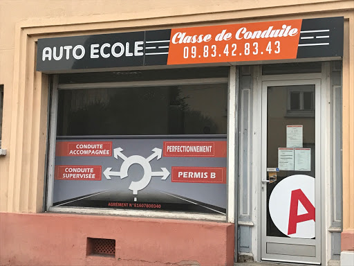 Auto-École Classe De Conduite à Mantes-la-Ville, Yvelines