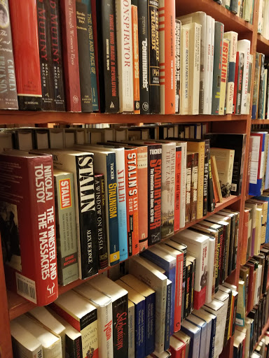 Used Book Store «Downtown Books Bought & Sold», reviews and photos, 624 N Broadway St, Milwaukee, WI 53212, USA