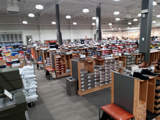 Shoe Store «DSW Designer Shoe Warehouse», reviews and photos, 1 Walden Galleria, Buffalo, NY 14225, USA