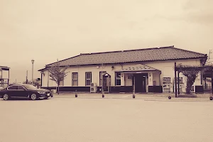 Etchū-Yatsuo Station image
