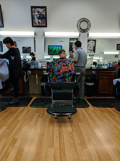 Barber Shop «Crossroads Barber Shop», reviews and photos, 10689 Sudley Manor Dr #103, Manassas, VA 20109, USA