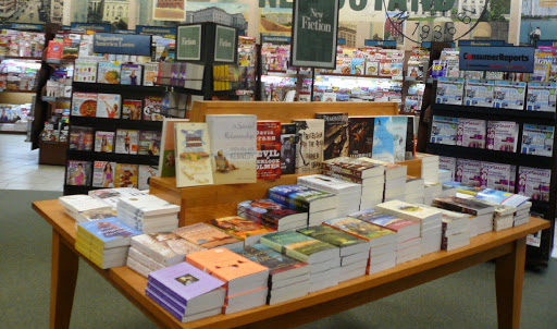 Book Store «Barnes & Noble», reviews and photos, 660 Beacon St, Boston, MA 02215, USA
