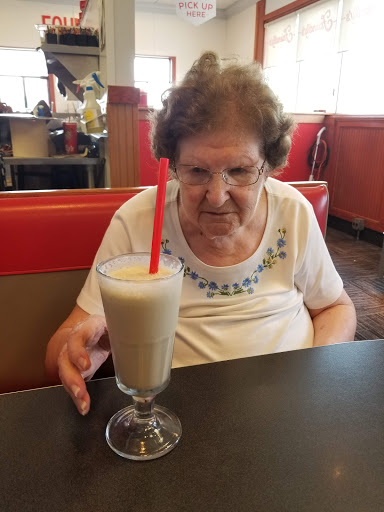 Grocery Store «Super Stop & Shop», reviews and photos, 1391 Main St, Willimantic, CT 06226, USA