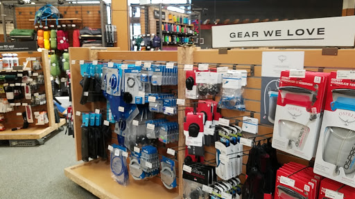 Camping Store «REI», reviews and photos, 279 Salem St, Reading, MA 01867, USA