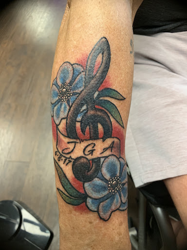 Tattoo Shop «Atlantis Tattoo & Gallery», reviews and photos, 1344 Malabar Rd SE, Palm Bay, FL 32907, USA