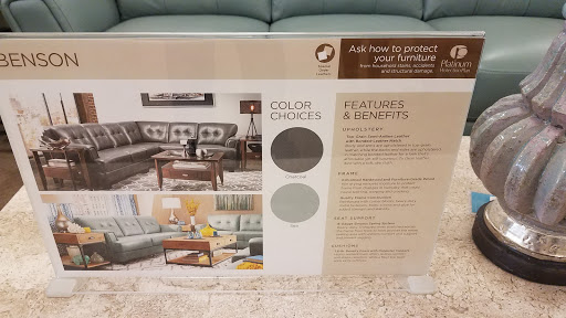 Furniture Store «Raymour & Flanigan Furniture and Mattress Store», reviews and photos, 538 Boston Post Rd, Orange, CT 06477, USA