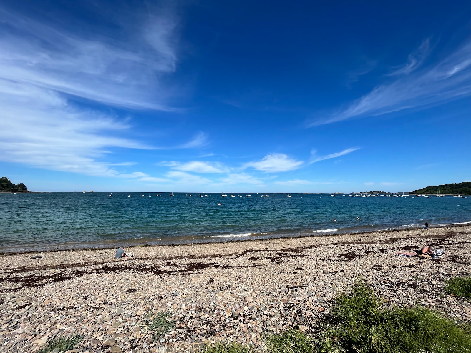 Plage de Launay'in fotoğrafı düz ve uzun ile birlikte