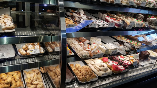 Shopping Mall «Lake Success Shopping Center», reviews and photos, 1526 Union Tpke, New Hyde Park, NY 11040, USA