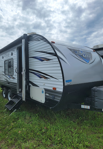 RV Dealer «Kroubetz Lakeside Campers & Motors», reviews and photos, 351 MN-60, Lake Crystal, MN 56055, USA