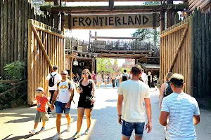 Frontierland image