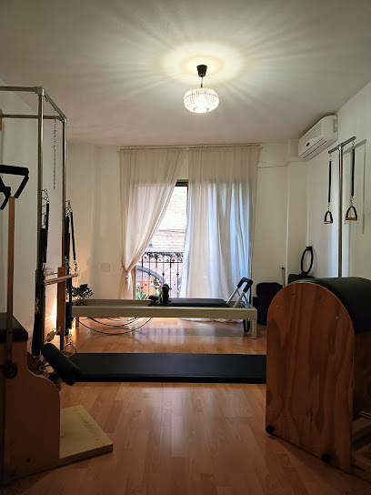 Amalia Pilates Clásico - Calle Serrano Alcázar, 7, 1 Izq, 30001 Murcia, Spain