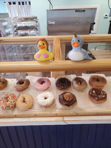 Donut Shop «Flip Flops Donut Shop», reviews and photos, 129 Bogue Inlet Dr, Emerald Isle, NC 28594, USA