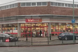Iceland Supermarket Shirley image