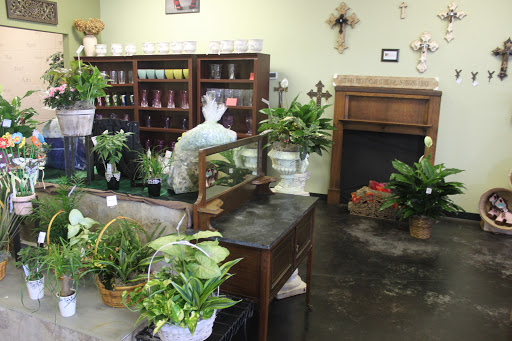 Wholesale Florist «Divine Floral & Gifts», reviews and photos, 1626 W Randol Mill Rd, Arlington, TX 76012, USA