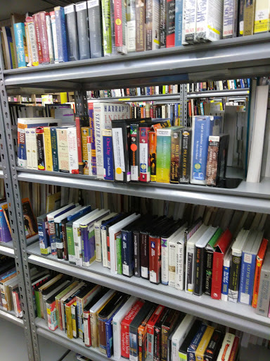 Used Book Store «Used Book Superstore», reviews and photos, 256 Cambridge St, Burlington, MA 01803, USA