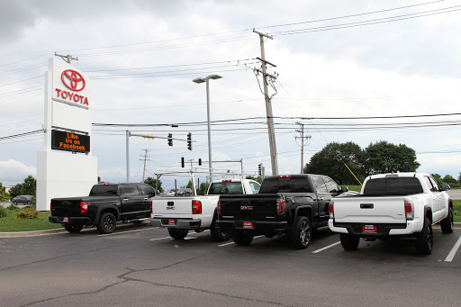 Toyota Dealer «Elgin Toyota», reviews and photos, 1600 W Lake St, Streamwood, IL 60107, USA