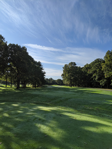 Country Club «Squirrel Run Country Club», reviews and photos, 32 Elderberry Dr, Plymouth, MA 02360, USA